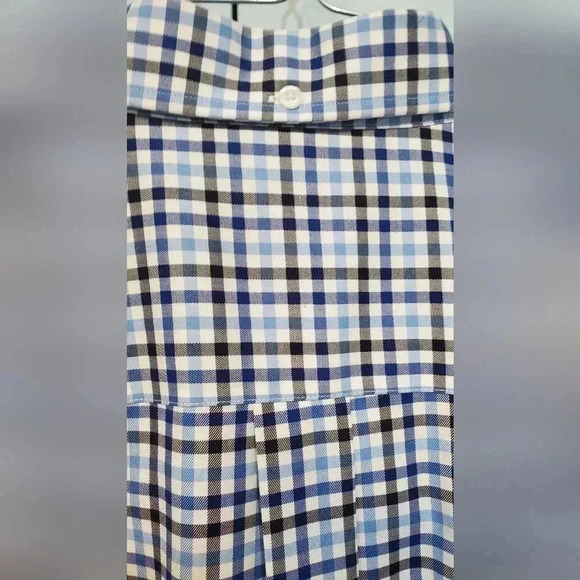 Duluth Trading Company long sleeve button down shirt size XL excellent condition - Picture 4 of 4